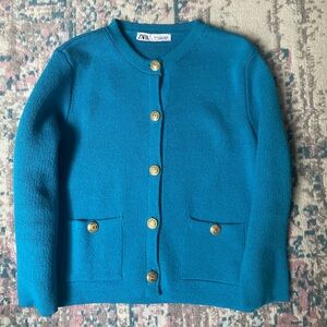 BRAND NEW WITHOUT TAGS ZARA GOLD BUTTON CARDIGAN!!! size medium